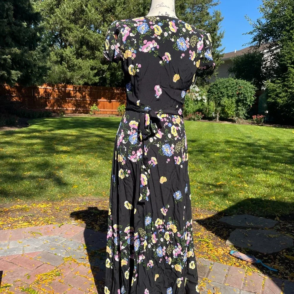Free people floral XS wrap dress - Picture 2 of 3